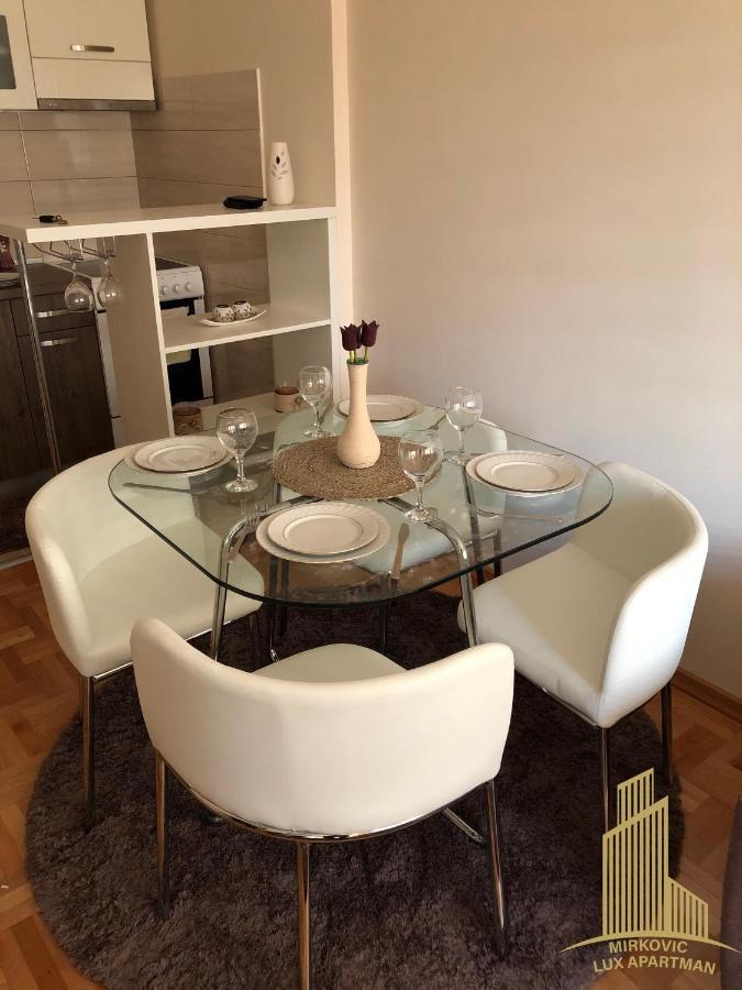 Mirkovic Lux Apartman นิส ภายนอก รูปภาพ