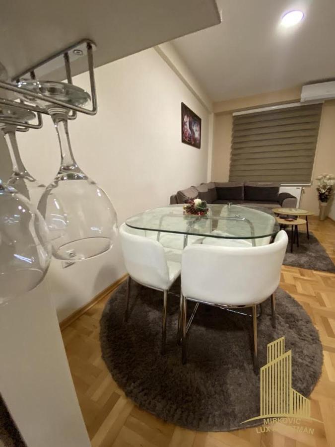 Mirkovic Lux Apartman นิส ภายนอก รูปภาพ